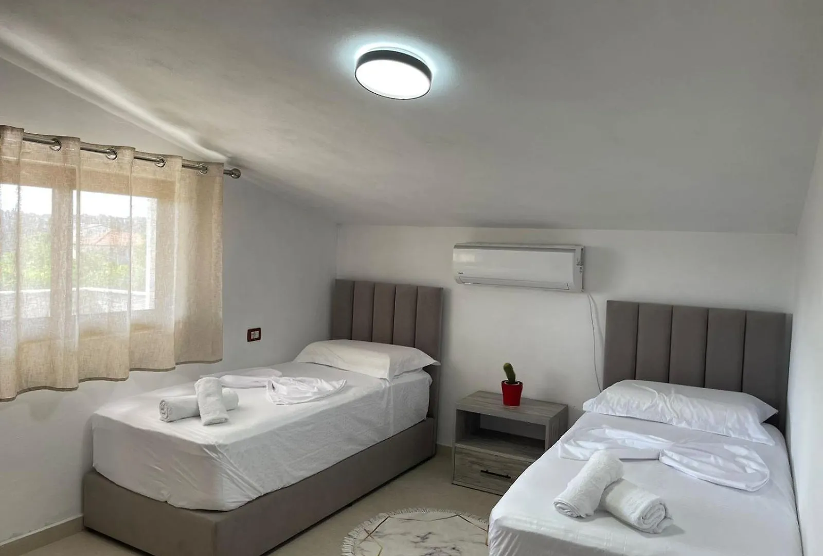 Prela'S Rooms Shkoder Guest house